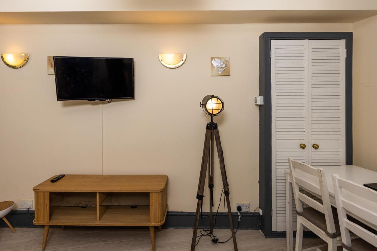 אדינבורו Warm&Welcoming City Centre Apartments By Meadows מראה חיצוני תמונה