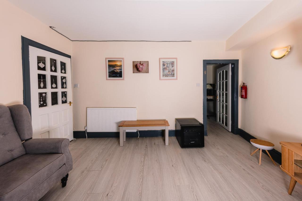 אדינבורו Warm&Welcoming City Centre Apartments By Meadows מראה חיצוני תמונה